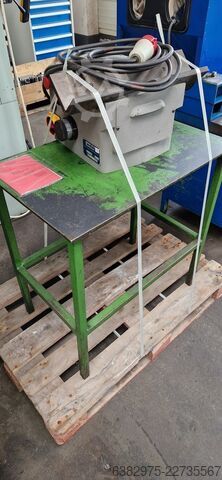 Vertikaalne töötlemiskeskus Mikron mit 14768 Spindelstunden VCE1400+