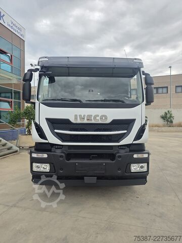 トラックシャーシ IVECO 190E42