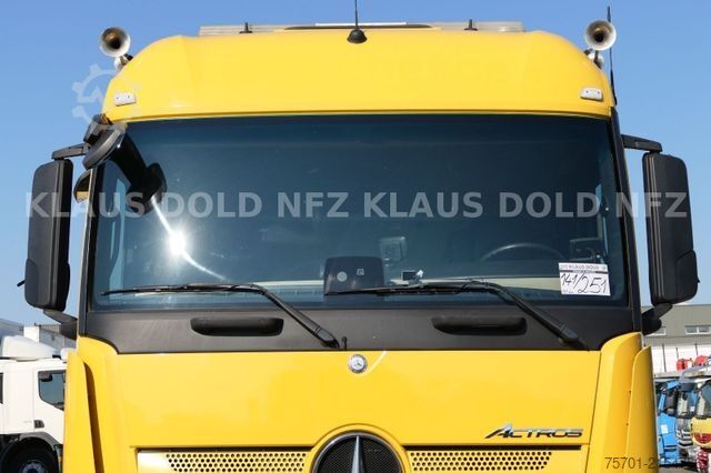 Autószállító teherautó MERCEDES-BENZ Actros 1843 BigSpace Autotransporter Kässbohrer
