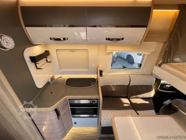 Entegre karavan MOBILVETTA I 90 KEA | Face 2 Face, Franz. Bett