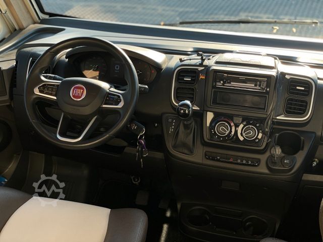 Entegre karavan MOBILVETTA I 90 KEA | Face 2 Face, Franz. Bett