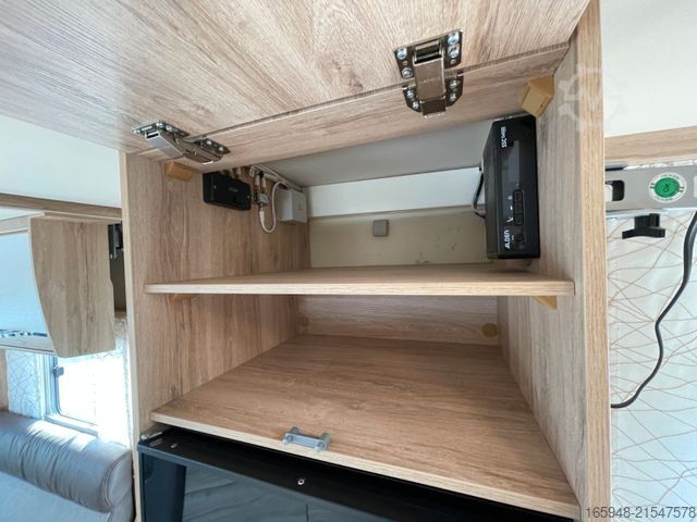 Yarı entegre karavan EURAMOBIL 675 SB PROFILA RS | Hubbett, Französisches Bett