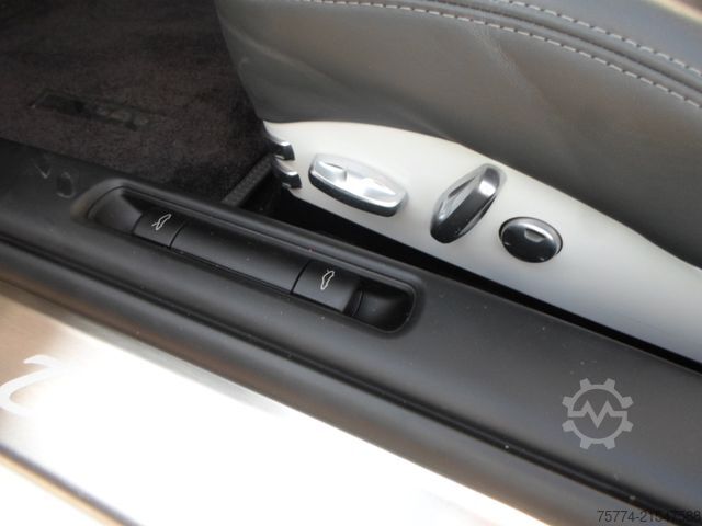 Panelvan PORSCHE 911 Turbo Cabrio