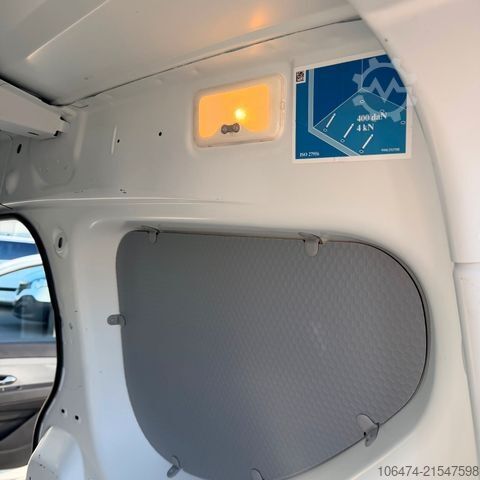 Panelvan RENAULT Express dCi 95 Extra # AHK # Regal # Kamera