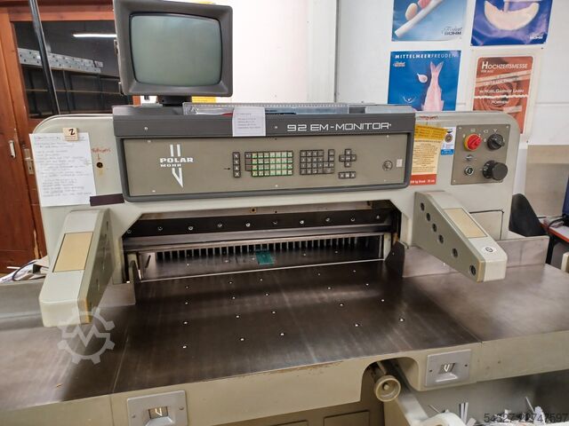 कागज काटने की मशीन Polar Mohr 92 EM Monitor