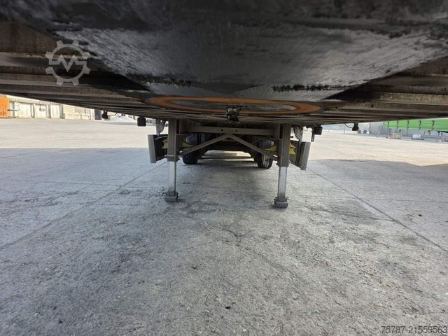 Polpriklopnik s premičnim dnom KRAKER 92 cbm Schubboden, Lift,WABCO ABS,sauberer Boden