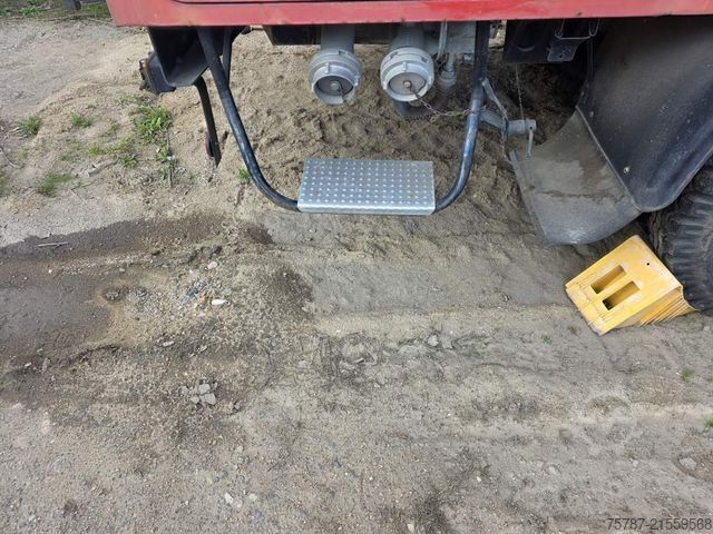 Tovorno vozilo za posebne namene  W50 L/LF IFA Löschfahrzeug mit Pumpe + Tank