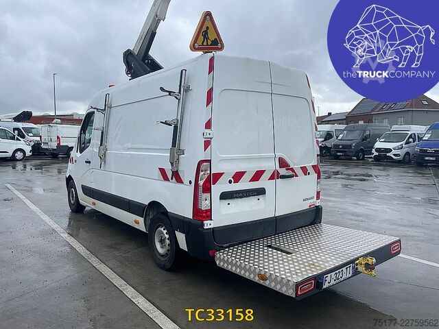 Løfteplatform Renault Master 130 CV