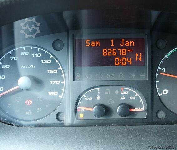 Boxvogn iveco Daily 35 S11 C30C KURZ AUTOMATIK KAMERA Regale LUFT DURCHGANG EURO-5 CoC