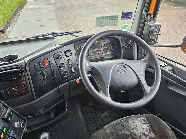 Xe quét đường MERCEDES-BENZ ATEGO 1518 FAUN VIAJET EURO5