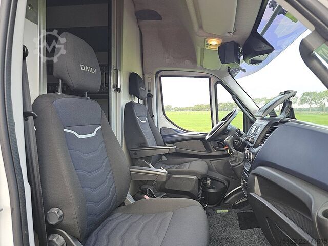 Maleta IVECO DAILY 70C18