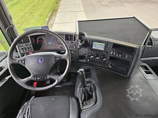 Ferðatösku SCANIA P360 6x2*4