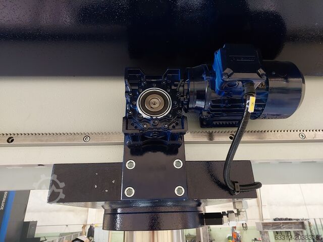 Hydraulic portal straightening press Hidrobrasil 200 T Richtpresse Portalbauweise