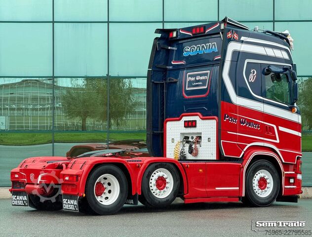 Standard tractor unit SCANIA S520 V8 NGS FULL OPTIONS RETARDER 2x TANKS SPECI