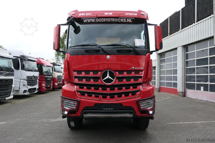 덤프 트럭 Mercedes-Benz Arocs 4151 | 8X6 | Voith Retarder | 263807Km | ...