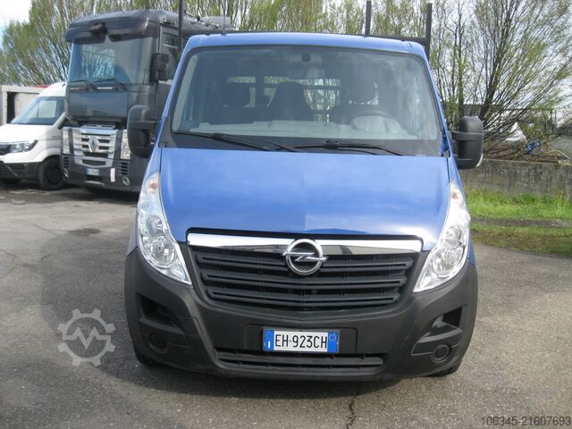 적재함이 있는 밴 Opel Movano B