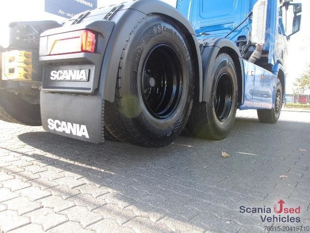 Грузовик для опасных материалов Scania R 660 - 6x4 - V8 - FULL AIR - LEATHER - LIFT AXLE