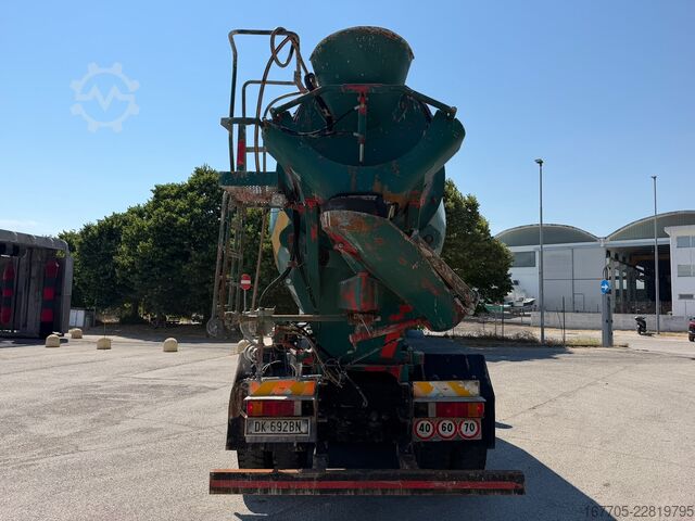Caminhão betoneira DAF CF 85.480