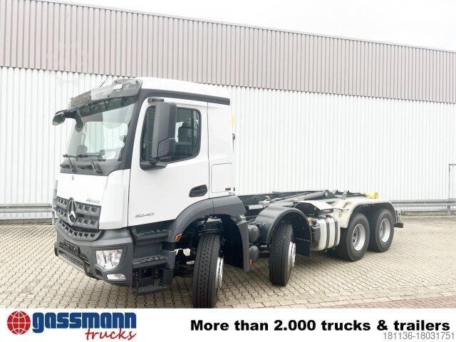 Камион с кука за контейнери Mercedes-Benz Arocs 3240 8x4/42