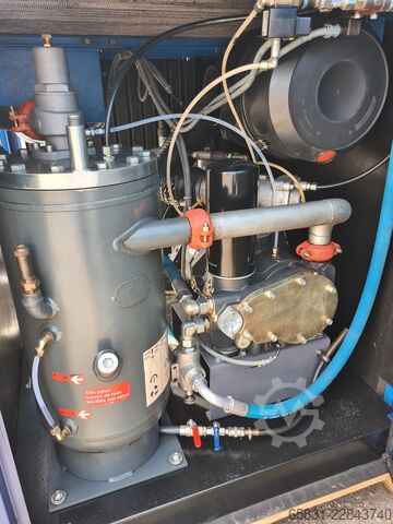 винтов компресор CompAir L 75RS-13A