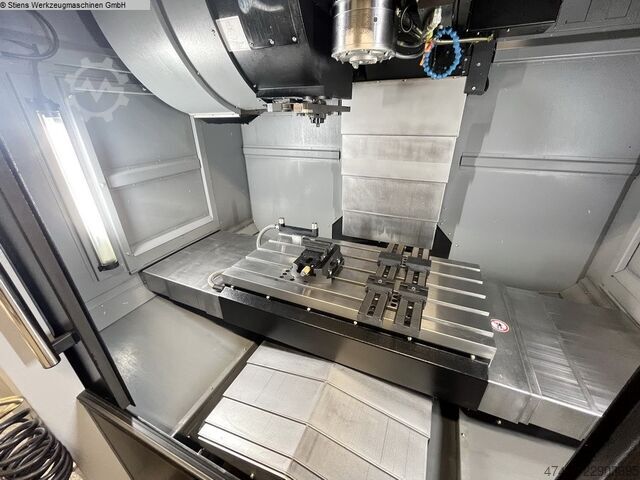 ศูนย์เครื่องจักรกล - แนวตั้ง HURCO VMX 30i