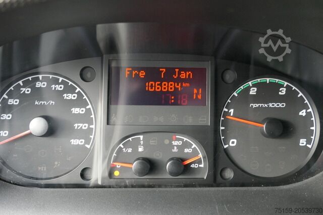 Кутија комбе iveco Daily 35 S11 C30C AUTOMATIK KAMERA Regale LUFT DURCHGANG EURO-5 CoC