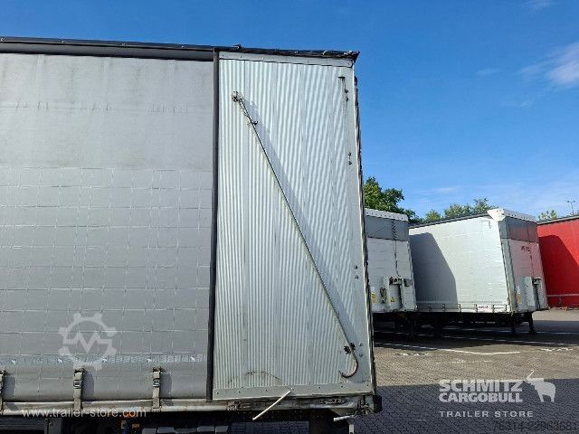 Otvorena poluprikolica s ceradom Schmitz Cargobull Curtainsider Mega Getränke