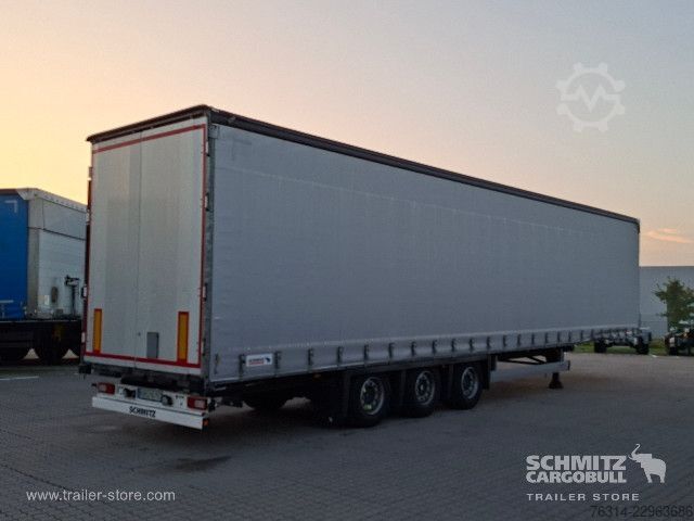Otvorena poluprikolica s ceradom Schmitz Cargobull Curtainsider Mega Getränke