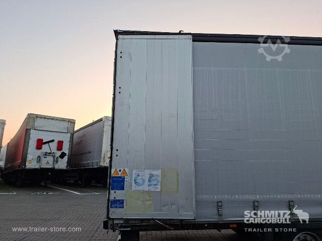 Otvorena poluprikolica s ceradom Schmitz Cargobull Curtainsider Mega Getränke