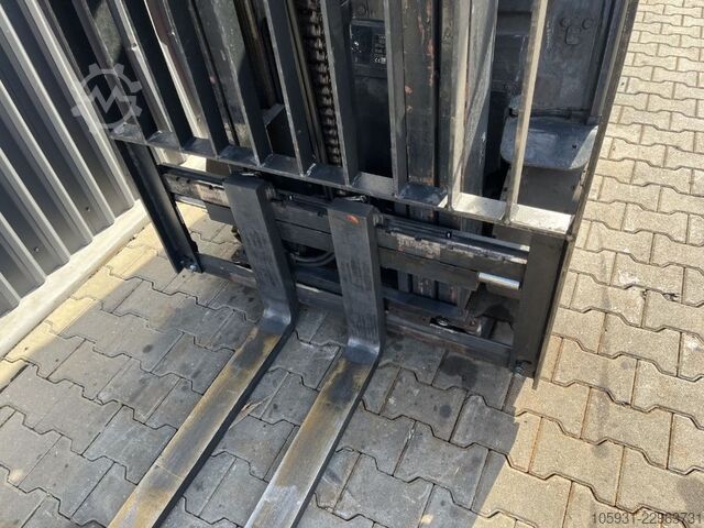  Linde E25-01