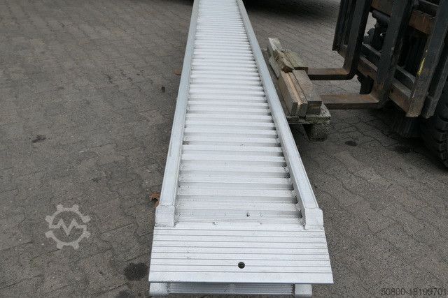 Reboque com plataforma rebaixada ALTEC Altec ALU-Rampen AVS 130 MR, NEU