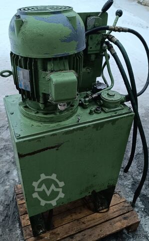 Hydraulic station