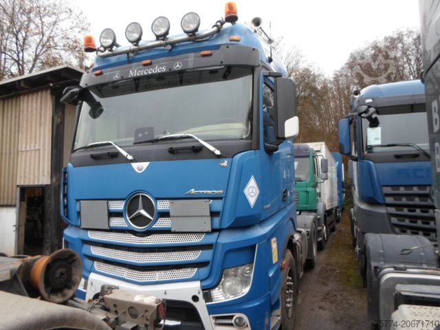 Đầu kéo tiêu chuẩn MERCEDES-BENZ 1848 LS/ BIG SPACE