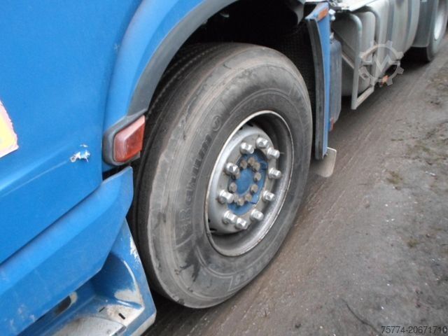 Đầu kéo tiêu chuẩn MERCEDES-BENZ 1848 LS/ BIG SPACE