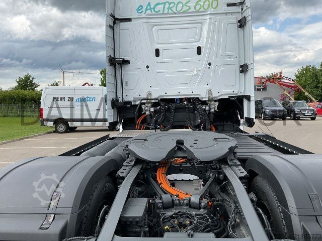 Standardni traktor jedinica Mercedes-Benz eActros 600 LS SoloStar StyleLine SHZ Standklima