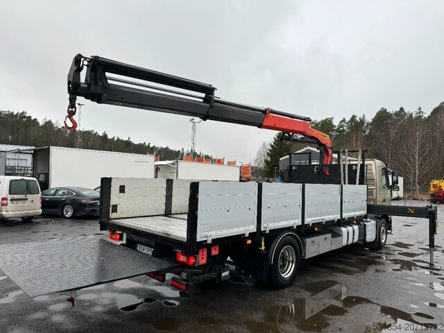 Platforma ładunkowa Volvo FM 11.330 4x2, Flatbed-truck with 18t/m Crane, ...