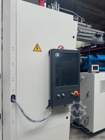 Máquina de moldeo por inyección Krauss Maffei KM 250-2000 CX Blue Power
