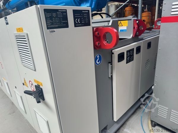 Máquina de moldeo por inyección Krauss Maffei KM 250-2000 CX Blue Power