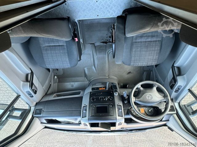 Kasa kamyoneti MERCEDES-BENZ Sprinter 516 CDI Koffer mit Ladebordwand *L 4,80