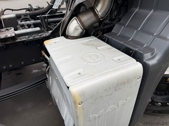 Șasiu de camion MAN TGS 32.360 8x2 Fahrgestell- 4 Achser