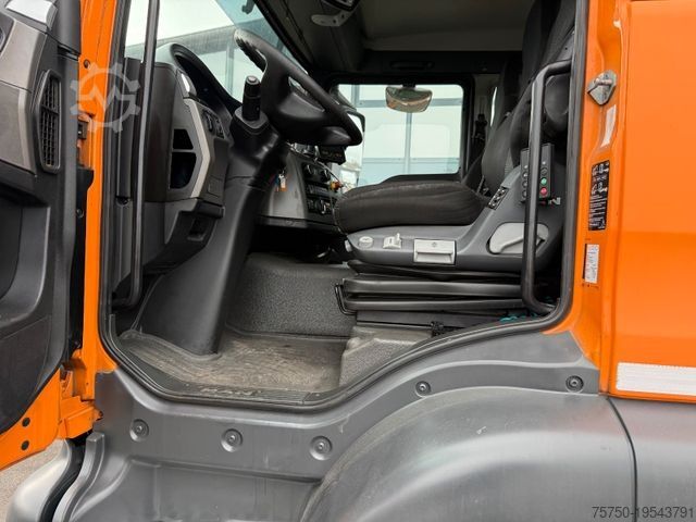 Șasiu de camion MAN TGS 32.360 8x2 Fahrgestell- 4 Achser