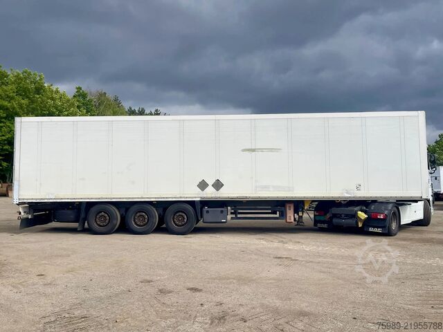 Valigia Schmitz Cargobull 3 axels SAF, rear gates. Good condition