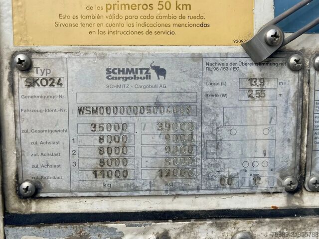 Valigia Schmitz Cargobull 3 axels SAF, rear gates. Good condition