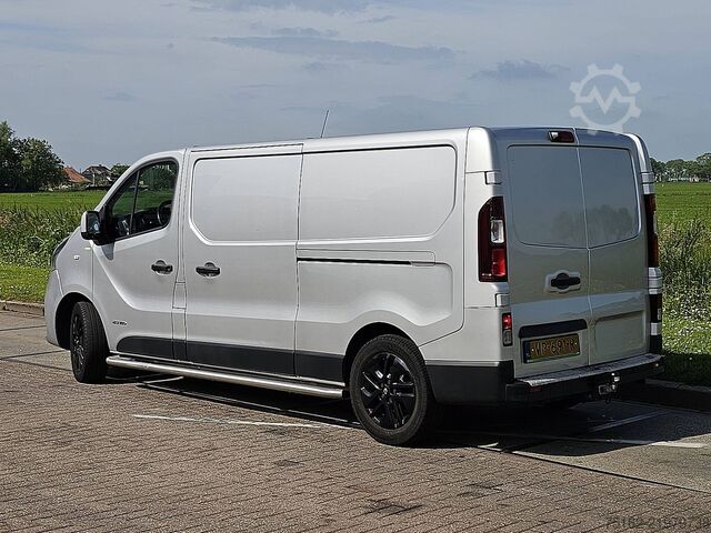 Carrinha de tejadilho alto RENAULT TRAFIC 1.6 DCI L2 2xZijdeur 140Pk !