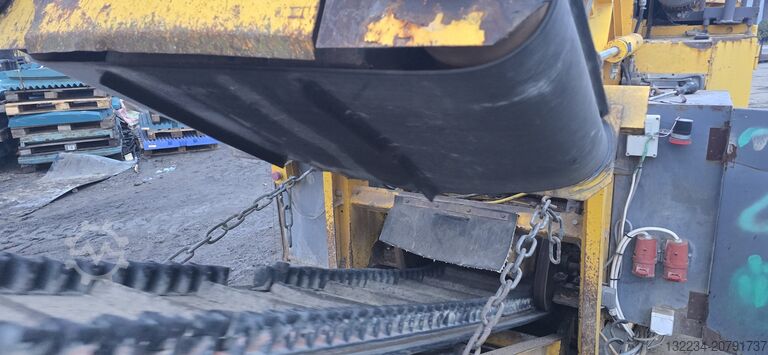 Tela-alustainen mobiili iskukumurskain Rubblemaster RM60 impact crusher