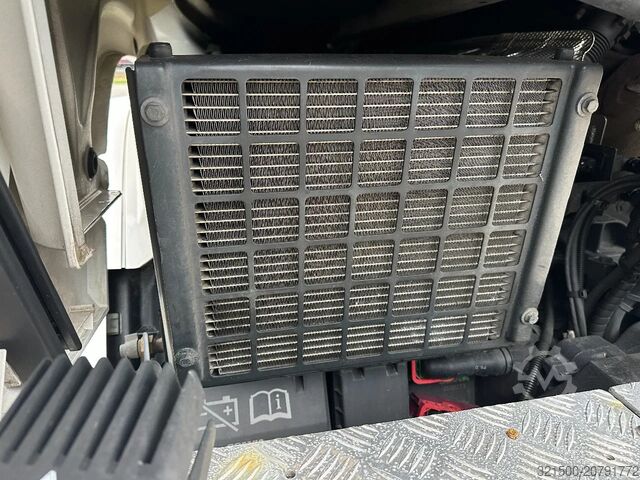 Standard-SZM Scania R580 V8 6x2 Boogie / Retarder/ Full Air / 2 Tank