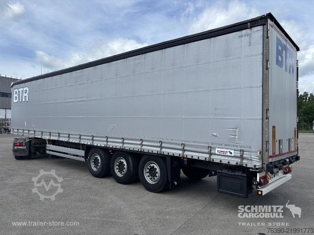 Treler separa terbuka dengan kanvas Schmitz Cargobull Semitrailer Curtainsider Standard