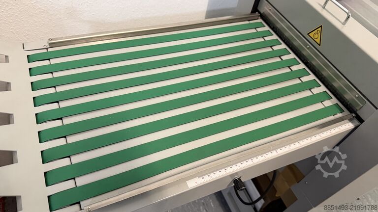 Řezačka karet / multifinišer DMS Digital Kartenschneider Serie 3 + lange Ablage