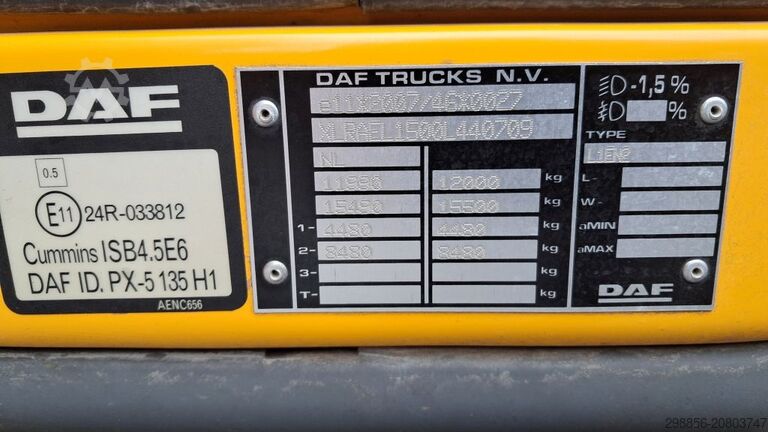 सड़क स्वीपर ट्रक DAF LF met Johnston VS501