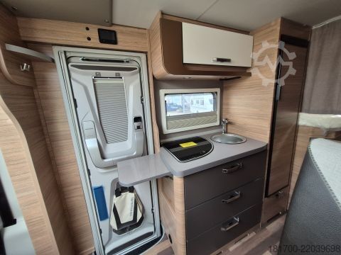 Caravana semiintegrada Weinsberg CaraCompact 600 MEG EDITION [PEPPER] *TraumMobil*opt. Autark e*